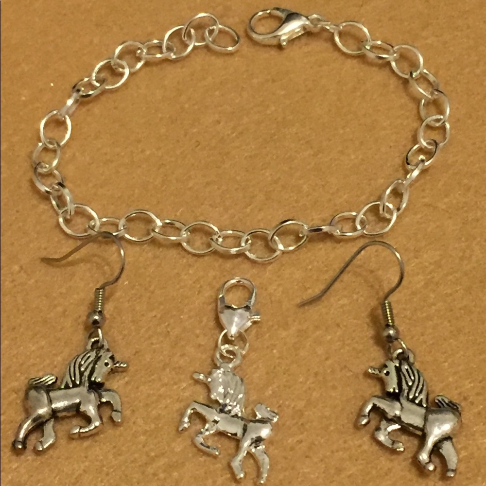 🦄 Unicorns🦄 Bracelet & Earrings
